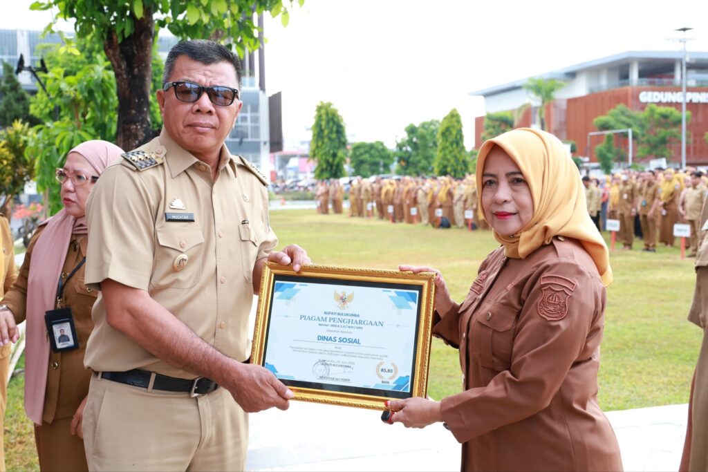 Bupati Andi Utta